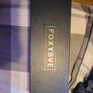 FoxyBae hair Straightening brush